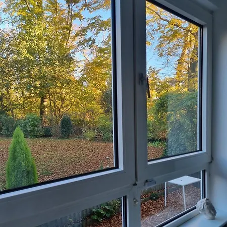 Апартаменты Eg-wohnung Mit Himmelbett, Wohnkueche Und Wintergarten *