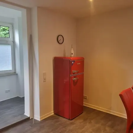 Апартаменты Eg-wohnung Mit Himmelbett, Wohnkueche Und Wintergarten *