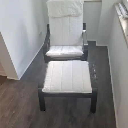 Eg-wohnung Mit Himmelbett, Wohnkueche Und Wintergarten Апартаменты *